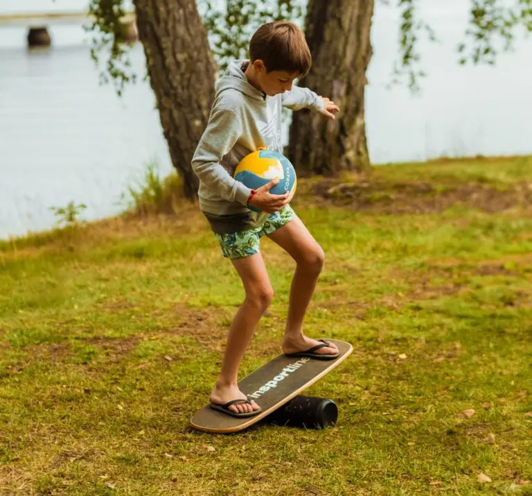 vakantie zweden - met kinderen op reis - kanotocht Zweden- reizen met kinderen