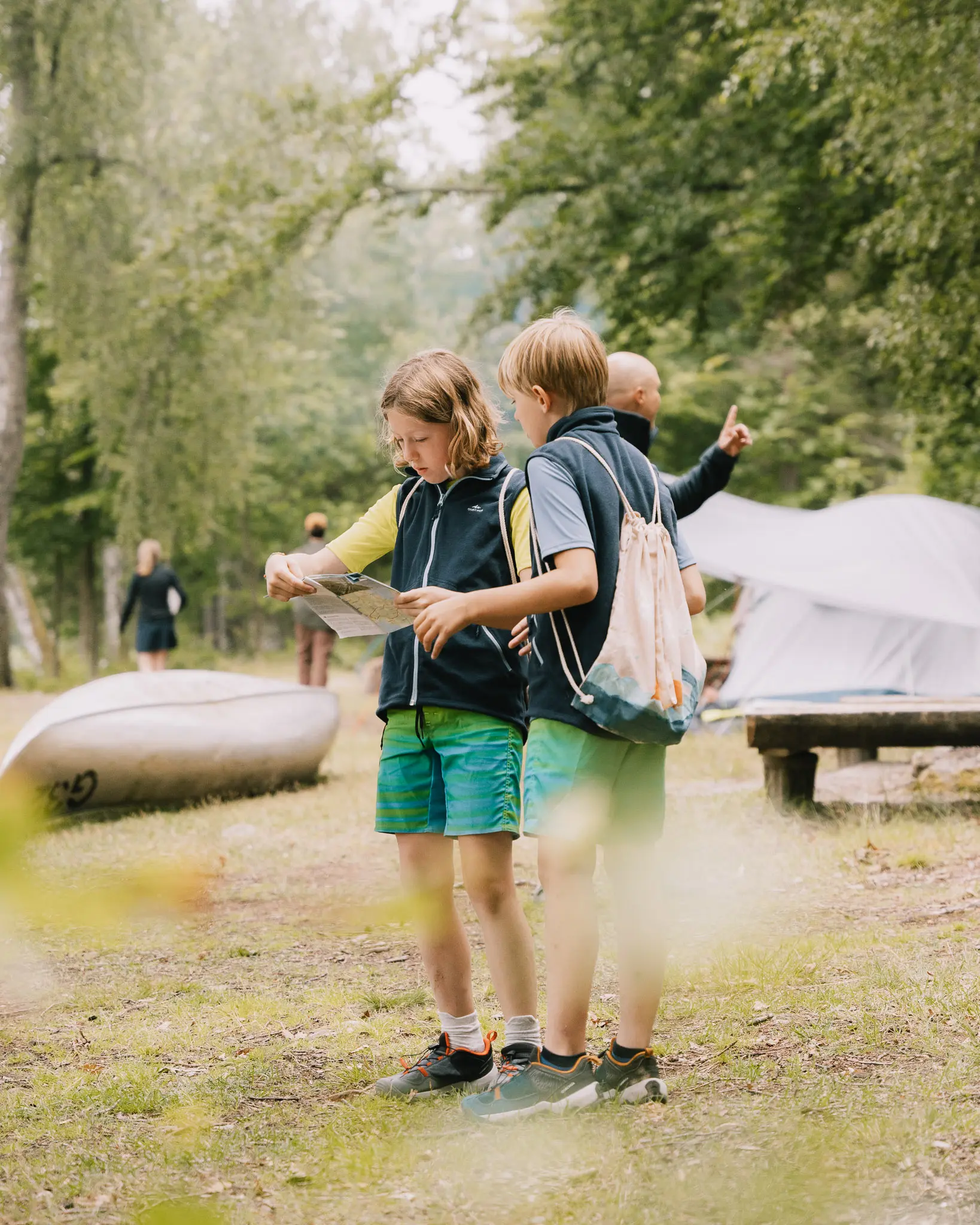 vakantie zweden - met kinderen op reis - kanotocht Zweden- reizen met kinderen